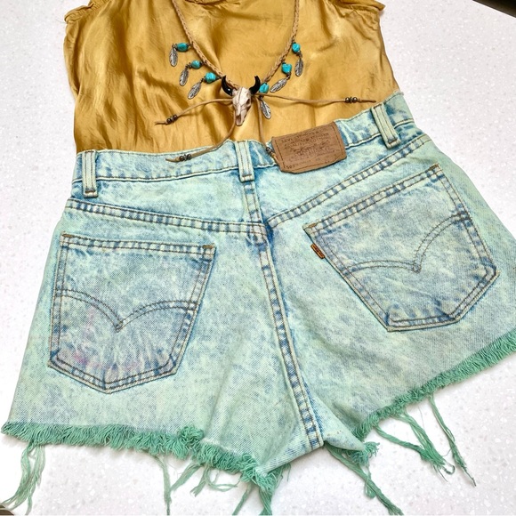 LOOSE FIT Rare Aqua/teal LEVIS 562 boho jean cut off shorts w raw hem - Picture 7 of 9